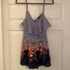 Francessca’s Floral Romper : Size - Small